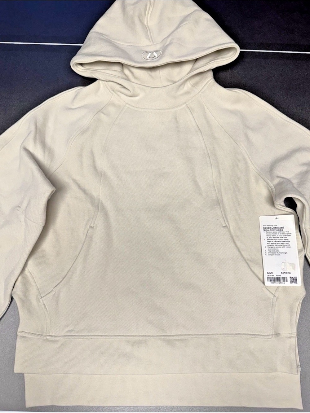 Lululemon Scuba Oversized Side Slit Hoodie Bone XS/S NWT - Picture 9 of 10